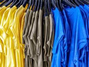 Read more about the article Right Method for Buying Wholesale T-shirts for Your business