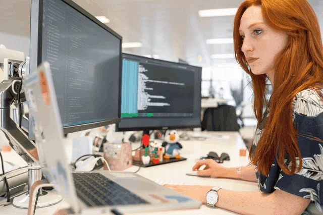 How To Hire A Full-Stack Software Developer 2