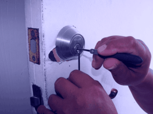 Emergency Locksmith - 6 Tips To Get A Competent One