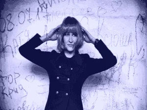 Read more about the article How To Put On A Wig – Top 6 Common Steps And Methods