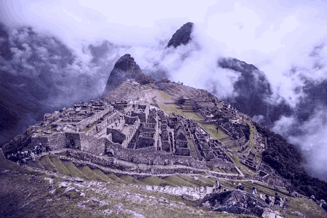 Belmond Hiram Bingham, Cusco-Machu Picchu - A Journey into the Heart of the Inca Empire 1