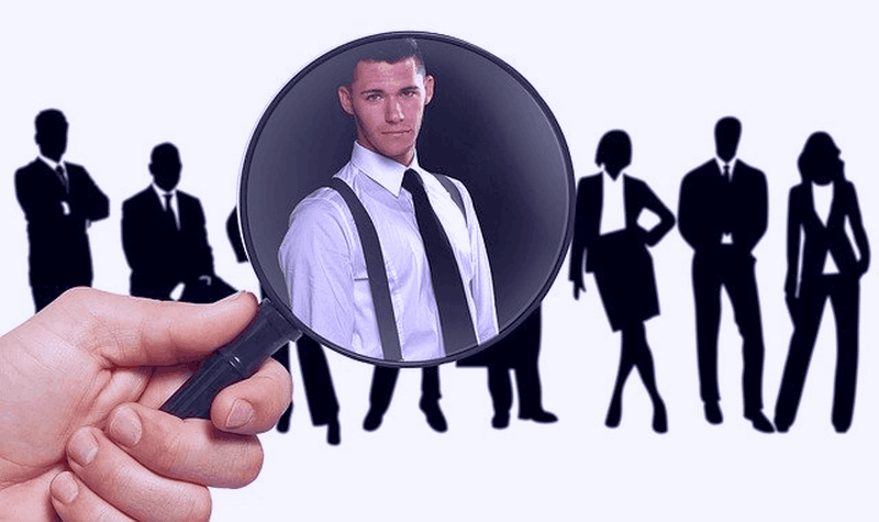 Why Should Use An Executive Recruiter To Help With Your Job Search 2
